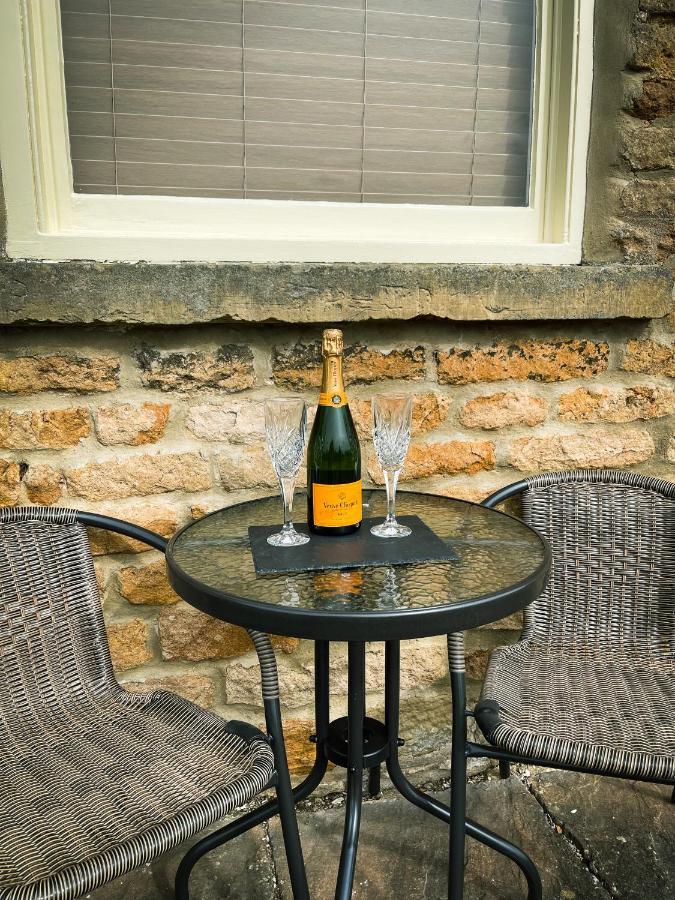 Old Orchard Cottage, Wykeham Scarborough Eksteriør bilde